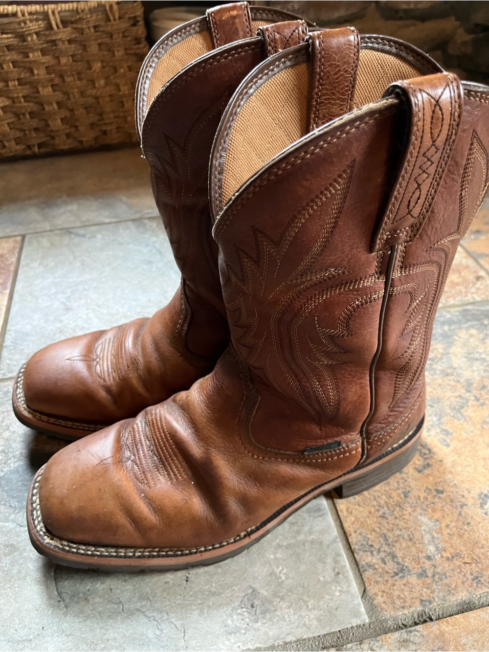 Ariat men’s hybrid ranch insulated cowboy boots